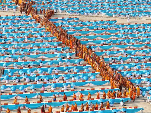 ภาพ No.323953:วันที่ 22 เมษายน พ.ศ.2569 (วันคุ้มครองโลก) พิธีถวายมหาสังฆทาน 40,000 กว่าวัดทั่วประเทศ ณ ลานธรรม พระมหาธรรมกายเจดีย์ วัดพระธรรมกาย