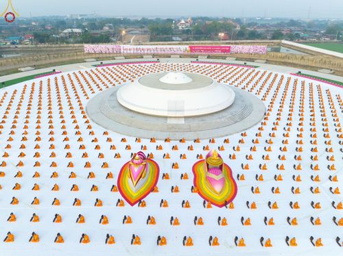 ภาพ No.74245:พุทธบุตรธรรมยาตรา ปฏิบัติธรรมและบันทึกภาพประวัติศาสตร์ ในโครงการธรรมยาตรากตัญญูบูชา มหาปูชนียาจารย์ พระมงคลเทพมุนี(สด จนฺทสโร) พระผู้ปราบมาร อนุสรณ์สถาน 7 แห่ง ปีที่ 11 ณ อนุสรณ์สถานบางปลา อ.บางเลน จ.นครปฐม วันที่ 23 มกราคม พ.ศ. 2566