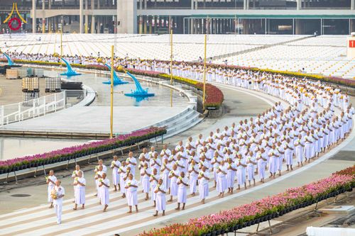 ภาพ No.320812:วันเสาร์ที่ 11 เมษายน พ.ศ.2569 พิธีเวียนประทักษิณ พิธีวันทาเจดีย์ โครงการอุปสมบทหมู่ บูชาธรรมหลวงพ่อธัมมชโย พ.ศ.2569 โครงการอุปสมบทหมู่ธรรมทายาท ระดับอุดมศึกษา รุ่น 53 (ภาคฤดูร้อน) ณ วัดพระธรรมกาย ปทุมธานี