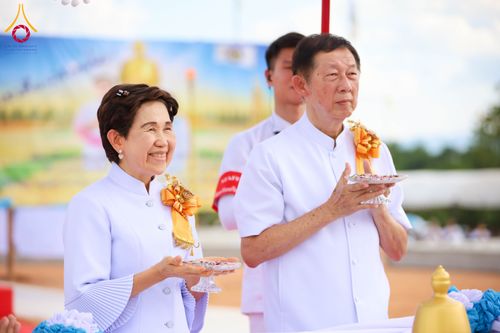 ภาพ No.336955:วันเสาร์ที่ 27 มิถุนายน 2569 พิธีทอดผ้าป่า พิธีตอกเสาเข็มมงคล องค์พระเจดีย์เพื่อสันติภาพโลก ณ ธุดงคสถานลุ่มน้ำฝาง อำเภอฝาง จังหวัดเชียงใหม่