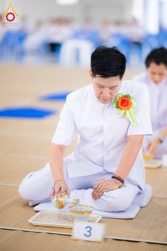 ภาพ No.329936:วันที่ 23 พฤษภาคม พ.ศ. 2569 พิธีถวายภัตตาหารเมนูสวรรค์ เพื่อการบรรลุธรรม ณ หอฉันคุณยายอาจารย์ฯ วัดพระธรรมกาย จังหวัดปทุมธานี