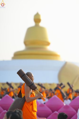 ภาพ No.299534:วันที่ 18 มกราคม พ.ศ. 2569 พิธีต้อนรับพระธรรมยาตรา (ภาพชุดที่ 2) ณ อนุสรณ์สถานลำดับที่ 5  สถานที่เผยแผ่วิชชาธรรมกายครั้งแรก อนุสรณ์สถานบางปลา วัดบางปลา อำเภอบางเลน จังหวัดนครปฐม ในโครงการธรรมยาตรา กตัญญูบูชา มหาปูชนียาจารย์ พระมงคลเทพมุนี(สด จนฺทสโร) พระ