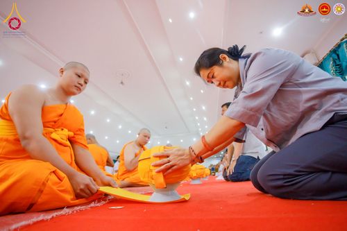 ภาพ No.283700:วันเสาร์ที่ 20 ธันวาคม  2568 พิธีบรรพชาสามเณร ณ ประเทศอินโดนีเซีย