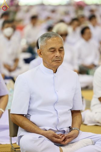 ภาพ No.177685:พิธีตักบาตรและพิธีบูชาข้าวพระ ในวันอาทิตย์ต้นเดือนที่ 1 ธันวาคม พ.ศ. 2567 ณ สภาธรรมกายสากล วัดพระธรรมกาย