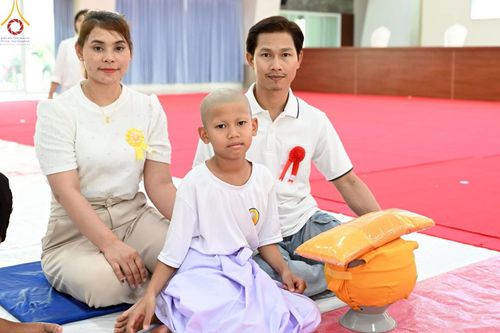 ภาพ No.213891:วันเสาร์ที่ 29 มีนาคม พ.ศ. 2568 พิธีตัดปอยผม ขอขมาผู้ปกครอง มอบบาตร-ผ้าไตร และพิธีบรรพชาสามเณร ณ ศูนย์ปฏิบัติธรรมจังหวัดระยอง (บ้านช่องลม) ต.บางบุตร อ.บ้านค่าย จ.ระยอง