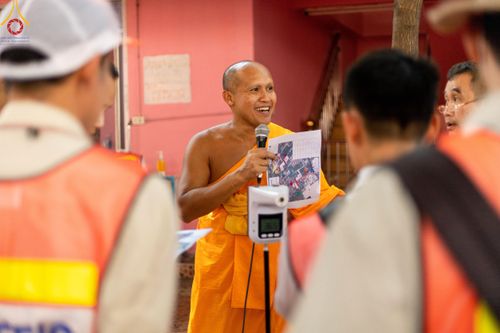 ภาพ No.117061:V.16 เป็นทีม การเตรียมงาน เก็บงาน การรับบุญของเจ้าหน้าที่หน่วยงานต่างๆ เพื่อโครงการธรรมยาตรา กตัญญูบูชามหาปูชนียาจารย์ พระมงคลเทพมุนี (สด จนฺทสโร) พระผู้ปราบมาร อนุสรณ์สถาน 7 แห่ง ปีที่ 12 ระหว่างวันที่ 2 - 31 มกราคม พ.ศ. 2567