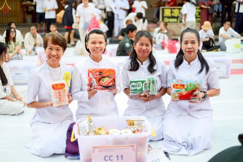 ภาพ No.245358:วันอาทิตย์ที่ 14 กันยายน พ.ศ. 2568 ตักบาตรพระ 555 รูป มหากุศล  น้อมถวายเป็นพุทธบูชา ณ หอนาฬิกาเบตง อ.เบตง จ.ยะลา