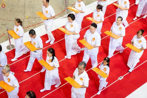 ภาพ No.251667:วันที่ 10 ตุลาคม พ.ศ. 2568 พิธีทอดผ้าป่าสมทบกฐินวัดพระธรรมกาย และสมทบกฐิน 30,000 กว่าวัดทั่วประเทศ ครั้งที่ 3 ณ สภาธรรมกายสากล วัดพระธรรมกาย