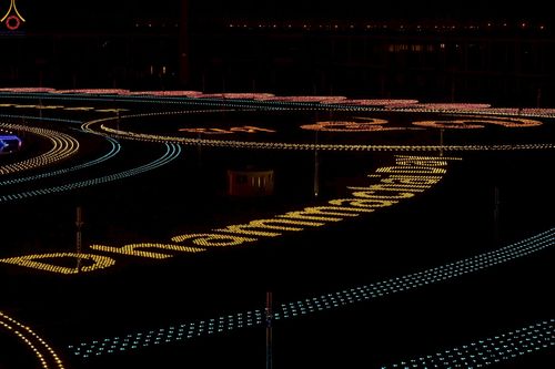 ภาพ No.241087:วันพุธที่ 27 สิงหาคม พ.ศ. 2568 พิธีจุดประทีป ในวันธรรมชัย ณ วัดพระธรรมกาย