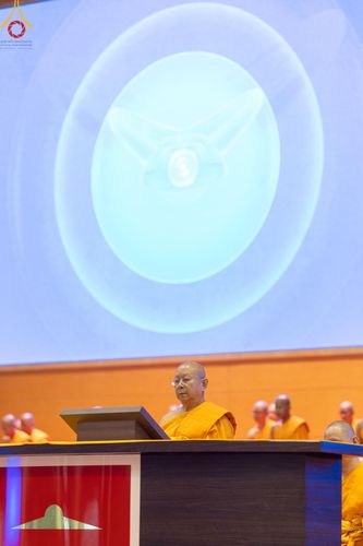 ภาพ No.137276:พิธีตักบาตร และปฏิบัติธรรม ในวันวิสาขบูชา วันพุธที่ 22 พฤษภาคม พ.ศ. 2567 ( วันพระขึ้น15 ค่ำ เดือน 6 ) ณ วัดพระธรรมกาย จ.ปทุมธานี