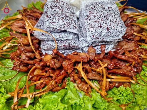 ภาพ No.202792:พิธีถวายภัตตาหารเป็นสังฆทาน แด่พระธรรมยาตรา ณ วัดพระธรรมกาย ตำบลคลองสาม อำเภอคลองหลวง จังหวัดปทุมธานี ในโครงการธรรมยาตรา กตัญญูบูชา มหาปูชนียาจารย์ พระมงคลเทพมุนี(สด จนฺทสโร) พระผู้ปราบมาร อนุสรณ์สถาน 7 แห่ง ปีที่ 13 วันที่ 28 มกราคม พ.ศ. 2568