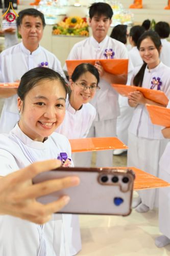 ภาพ No.215498:วันอาทิตย์ต้นเดือนที่ 6 เมษายน พ.ศ. 2568 ขบวนอัญเชิญผ้าป่าสมทบ มหาสังฆทาน 40,000 กว่าวัดทั่วประเทศ ณ สภาธรรมกายสากล วัดพระธรรมกาย