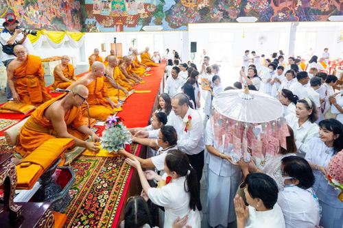 ภาพ No.162838:โครงการกฐินสามัคคีทั่วไทย 30,000 วัด บูชาธรรม 80 ปี หลวงพ่อธัมมชโย โดย คณะศิษยานุศิษย์วัดพระธรรมกาย ณ วัดโบสถ์บน จ.นนทบุรี วันที่ 19 ตุลาคม พ.ศ. 2567