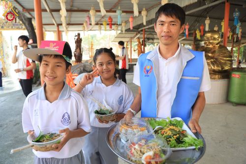 ภาพ No.200133:พิธีทอดผ้าป่าทำนุบำรุงศาสนสถาน ณ วัดบางไผ่นารถ ตำบลบางไทรป่า อำเภอบางเลน จังหวัดนครปฐม ในโครงการธรรมยาตรา กตัญญูบูชา มหาปูชนียาจารย์ พระมงคลเทพมุนี(สด จนฺทสโร) พระผู้ปราบมาร อนุสรณ์สถาน 7 แห่ง ปีที่ 13 วันที่ 22 มกราคม พ.ศ. 2568