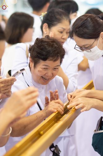 ภาพ No.77118:พิธีหล่อพระบรมพุทธเจ้า ในวันมาฆบูชา อาทิตย์ต้นเดือนที่ 6 มีนาคม พ.ศ. 2566 ณ วัดพระธรรมกาย จ.ปทุมธานี