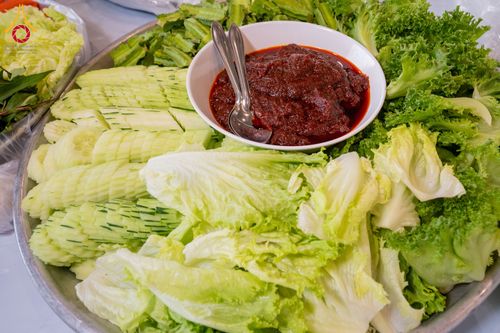 ภาพ No.287409:วันที่ 3 มกราคม พ.ศ.2569 พิธีถวายภัตตาหารเป็นสังฆทาน แด่พระธรรมยาตรา ณ วัดพระธรรมกาย  จังหวัดปทุมธานี ในโครงการธรรมยาตรา กตัญญูบูชา มหาปูชนียาจารย์ พระมงคลเทพมุนี(สด จนฺทสโร) พระผู้ปราบมาร อนุสรณ์สถาน 7 แห่ง ปีที่ 14