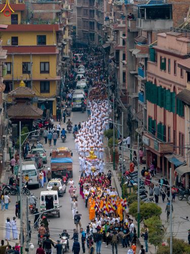 ภาพ No.77691:พิธีตัดปอยผมและปลงผมนาคธรรมทายาท ในโครงการบรรพชาสามเณรหมู่ ประเทศเนปาล วันที่ 11 มีนาคม พ.ศ.2566