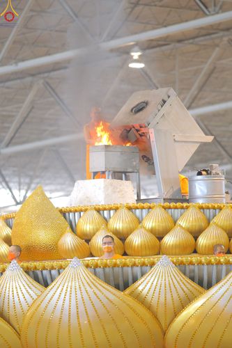 ภาพ No.82367:พิธีหล่อพระประธานเพื่อประดิษฐาน ณ มหาวิหารคด วันอาทิตย์ที่ 11 มิถุนายน พ.ศ. 2566 ณ สภาธรรมกายสากล วัดพระธรรมกาย