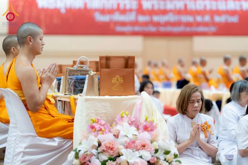 ภาพ No.272986:วันอาทิตย์ที่ 23 พฤศจิกายน พ.ศ.2568 พิธีมุทิตาสักการะ พระมหาเถระและพระเถระ ประจำปีพุทธศักราช 2568 ณ ห้องแก้วสารพัดนึก 2 สภาธรรมกายสากล  วัดพระธรรมกาย