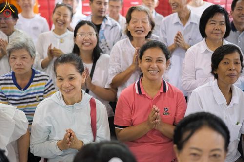 ภาพ No.212372:วันพุธที่ 19 มีนาคม พ.ศ. 2568 การบรรจุไทยธรรมลงกล่องสำเร็จ 43,500 กล่อง เพื่อถวายแด่พระสังฆาธิการ 40,000 กว่าวัดทั่วไทย ในวันคุ้มครองโลก 22 เมษายน พ.ศ. 2568 ณ บ้านแก้วเรือนทองคุณยายฯ วัดพระธรรมกาย