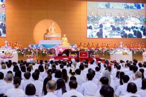 ภาพ No.243719:วันอาทิตย์ที่ 7 กันยายน พ.ศ. 2568 พิธีบูชาครูผู้ค้นพบวิชชาธรรมกาย , พิธีบูชาข้าวพระ ณ สภาธรรมกายสากล วัดพระธรรมกาย