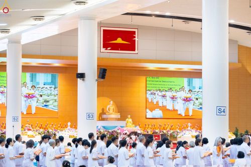 ภาพ No.244042:วันอาทิตย์ที่ 7 กันยายน พ.ศ. 2568 พิธีทอดผ้าป่าสมทบกฐินวัดพระธรรมกาย และสมทบกฐิน 30,000 วัดทั่วไทย ครั้งที่ 2 ณ ห้องแก้วสารพัดนึก 1 วัดพระธรรมกาย