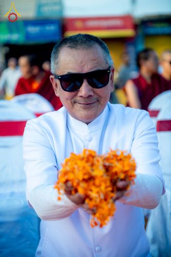 ภาพ No.213015:วันที่ 14 - 15 มีนาคม พ.ศ. 2568 คณะสงฆ์และสามเณรเดินธรรมยาตรา ในโครงการบวชสามเณรเนปาล 500 รูป ไปยังสถานที่รอบมายาเทวีและลุมพินีเกรด ณ ลุมพินี ประเทศเนปาล