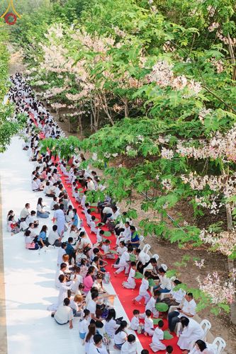 ภาพ No.135165: พิธีบรรพชาสามเณร  พิธีตักบาตรฉลองสามเณรใหม่ วันที่ 1 เมษายน พ.ศ.2567 ในโครงการบรรพชาสามเณรฟื้นฟูพระพุทธศาสนาทั่วไทย ณ ศูนย์ปฏิบัติธรรมแก้วเมืองเลย