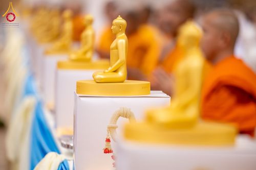 ภาพ No.60059:พิธีเจริญพระพุทธมนต์ "ฉลองอายุวัฒนมงคล 80 ปี หลวงพ่อธัมมชโย" พิธีถวายไทยธรรม คณะสงฆ์ 10,000 กว่าวัดทั่วประเทศ ในวันคุ้มครองโลก วันจันทร์ที่ 22 เมษายน พ.ศ. 2567 ณ สภาธรรมกายสากล วัดพระธรรมกาย จ.ปทุมธานี