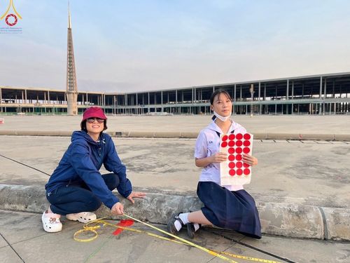 ภาพ No.208197:V.55 สารพัดV สารพัดดี ที่วัดพระธรรมกาย ในโครงการธรรมยาตรา กตัญญูบูชา มหาปูชนียาจารย์ พระมงคลเทพมุนี (สด จนฺทสโร) พระผู้ปราบมาร อนุสรณ์สถาน 7 แห่ง ปีที่ 13 ระหว่างวันที่ 2-31 มกราคม พ.ศ. 2568