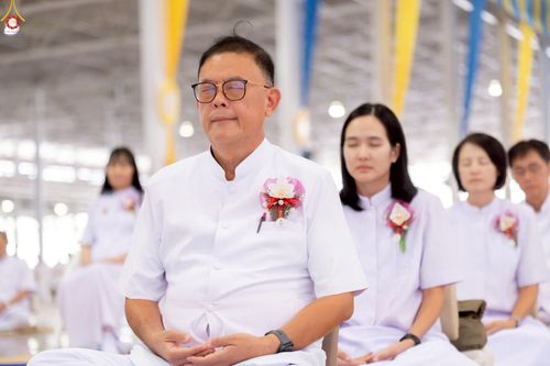 ภาพ No.240317:วันอาทิตย์ที่ 24 สิงหาคม พ.ศ. 2568 งานบุญวันอาทิตย์ พิธีจุดเทียนใจ ไฟนิรันด์ อนันตชัย ณ วัดพระธรรมกาย จ.ปทุมธานี