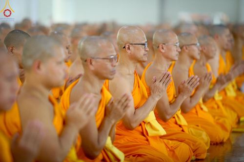 ภาพ No.143296:พิธีถวายภัตตาหารเพื่อเป็นกำลังแห่งการเข้าถึงธรรม ของพระภิกษุสามเณร วัดพระธรรมกาย วันเสาร์ที่ 6 กรกฏาคม พ.ศ. 2567 ณ หอฉันคุณยายอาจารย์ วัดพระธรรมกาย จ.ปทุมธานี