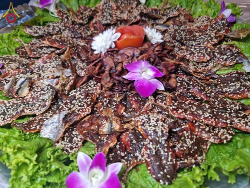 ภาพ No.202798:พิธีถวายภัตตาหารเป็นสังฆทาน แด่พระธรรมยาตรา ณ วัดพระธรรมกาย ตำบลคลองสาม อำเภอคลองหลวง จังหวัดปทุมธานี ในโครงการธรรมยาตรา กตัญญูบูชา มหาปูชนียาจารย์ พระมงคลเทพมุนี(สด จนฺทสโร) พระผู้ปราบมาร อนุสรณ์สถาน 7 แห่ง ปีที่ 13 วันที่ 28 มกราคม พ.ศ. 2568