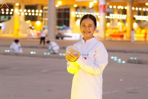 ภาพ No.58341:V.41 เทหมดใจ  ลุยต่อไป ร้อยซาวปี การเตรียมงาน การปฏิบัติงาน และการเก็บงาน ของเจ้าหน้าที่หน่วยงานต่างๆ เพื่อพิธีฉลองอายุวัฒนมงคล 80 ปี หลวงพ่อธัมมชโย และรับถวายมหาสังฆทาน 10,000 กว่าวัดทั่วประเทศ ในวันคุ้มครองโลก จันทร์ที่ 22 เมษายน พ.ศ. 2567