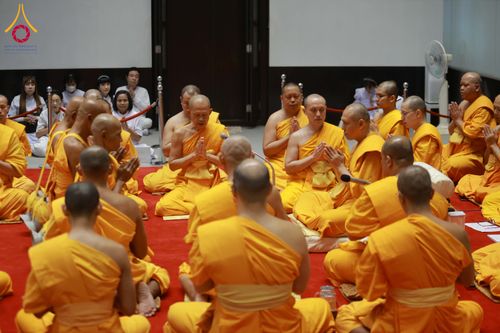 ภาพ No.321478:วันเสาร์ที่ 11 เมษายน พ.ศ.2569 พิธีขอบรรพชา พิธีขอสรณคมณ์และศีล, พิธีถวายบาตร พิธีอุปสมบท โครงการอุปสมบทหมู่ บูชาธรรมหลวงพ่อธัมมชโย พ.ศ.2569 โครงการอุปสมบทหมู่ธรรมทายาท ระดับอุดมศึกษา รุ่น 53 (ภาคฤดูร้อน) ณ วัดพระธรรมกาย ปทุมธานี