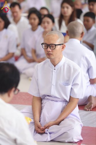 ภาพ No.298144:วันเสาร์ที่ 17 มกราคม พ.ศ. 2569 พิธีบรรพชาอุปสมบท โครงการอุปสมบทหมู่ บูชาธรรมครบ 117 ปี คุณยายอาจารย์มหารัตนอุบาสิกาจันทร์ ขนนกยูง  ณ อุโบสถพระไตรปิฎก วัดพระธรรมกาย