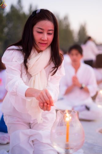 ภาพ No.292099:วันที่ 10 มกราคม พ.ศ. 2569 พิธีจุดประทีปถวายเป็นพุทธบูชา และบูชาธรรมมหาปูชนียาจารย์  ณ อนุสรณ์สถานคลองบางนางแท่น อ.สามพราน จ.นครปฐม ในโครงการธรรมยาตรา กตัญญูบูชา มหาปูชนียาจารย์ พระมงคลเทพมุนี(สด จนฺทสโร) พระผู้ปราบมาร อนุสรณ์สถาน 7 แห่ง ปีที่ 14