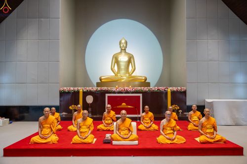 ภาพ No.350865:วันที่ 19 กันยายน พ.ศ.2569 พิธีบรรพชาอุปสมบท โครงการอุปสมบทหมู่บูชาธรรม ครบรอบ 109 ปี วันครูผู้ค้นพบวิชชาธรรมกาย ณ โบสถ์พระไตรปิฏก วัดพระธรรมกาย