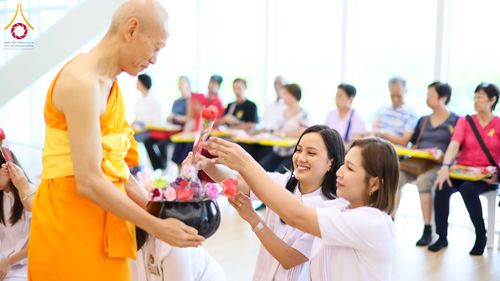 ภาพ No.332048:วันอาทิตย์ที่ 31 พฤษภาคม พ.ศ. 2569 วัดพระธรรมกายสิงคโปร์จุดประทีปแห่งศรัทธา ฉลองวิสาขบูชา ปี 2569 ยิ่งใหญ่ Dhammakaya Centre Singapore Illuminates the Lights of Faith in a Grand Vesak Day 2026 Celebration
