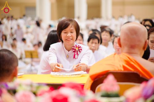 ภาพ No.310587:วันอาทิตย์ที่ 22 กุมภาพันธ์ พ.ศ. 2569 พิธีมุทิตาสักการะในโอกาสอายุวัฒนะมงคล 80 ปี พระพรหมวชิรปัญญาจารย์ (ทองดี สุรเตโช ป.ธ.9) ณ ห้องแก้วสารพัดนึก 2 วัดพระธรรมกาย จ.ปทุมธานี