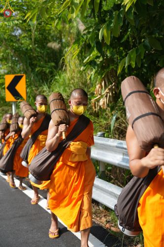 ภาพ No.81267:พระภิกษุ สามเณร วัดบ้านขุน  ธรรมยาตราฉลองแชมป์บาลี ของคณะสงฆ์ภาค 7 ประจำปี 2566 วันเสาร์ที่ 27 พฤษภาคม พ.ศ. 2566