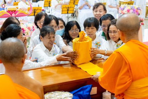 ภาพ No.336184:วันที่ 20 มิถุนายน พ.ศ.2569 พิธีทอดผ้าป่า ส่งเสริมงานพระพุทธศาสนา , พิธีเจริญพระพุทธมนต์เนื่องในวาระครบรอบ 14 ปี ธรรมอุทยานบ้านแป้ง อ.พรหมบุรี จ.สิงห์บุรี