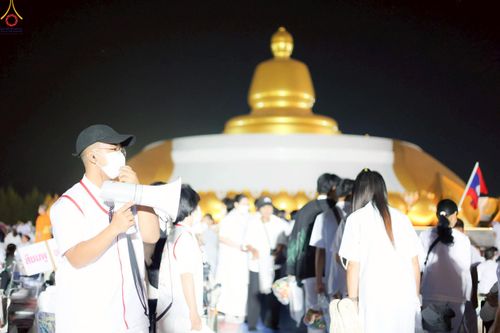 ภาพ No.306587:ภาพเบื้องหลังอาสาสมัครรวมใจ ชุดที่ 5 ในโครงการธรรมยาตรา กตัญญูบูชา มหาปูชนียาจารย์ พระมงคลเทพมุนี(สด จนฺทสโร) พระผู้ปราบมาร อนุสรณ์สถาน 7 แห่ง ปีที่ 14