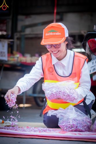 ภาพ No.105864:V.2 ทุ่มเท การเตรียมงาน เก็บงาน การรับบุญของเจ้าหน้าที่หน่วยงานต่างๆ เพื่อโครงการธรรมยาตรา กตัญญูบูชามหาปูชนียาจารย์ พระมงคลเทพมุนี (สด จนฺทสโร) พระผู้ปราบมาร อนุสรณ์สถาน 7 แห่ง ปีที่ 12 ระหว่างวันที่ 2 - 31 มกราคม พ.ศ.2567