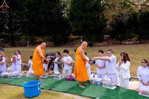 ภาพ No.64004:พิธีทอดกฐินสามัคคี ประจำปีพุทธศักราช 2565 ณ วัดพระธรรมกายจอร์เจีย ประเทศสหรัฐอเมริกา วันอาทิตย์ที่  23  ตุลาคม  พ.ศ. 2565