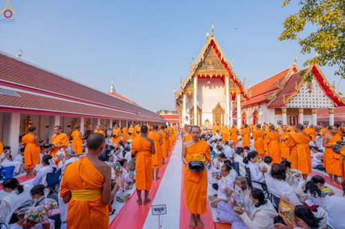 ภาพ No.294486:วันที่ 14 มกราคม พ.ศ. 2569 พิธีตักบาตรพระธรรมยาตรา ณ วัดสองพี่น้อง ต.ต้นตาล อ.สองพี่น้อง จ.สุพรรณบุรี ในโครงการธรรมยาตรา กตัญญูบูชา มหาปูชนียาจารย์ พระมงคลเทพมุนี(สด จนฺทสโร) พระผู้ปราบมาร อนุสรณ์สถาน 7 แห่ง ปีที่ 14