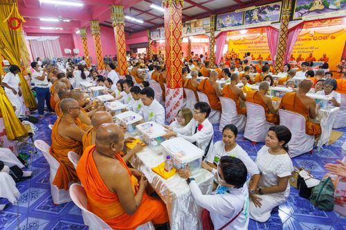 ภาพ No.298338:วันที่ 17 มกราคม พ.ศ. 2569  พิธีเจริญพระพุทธมนต์ ปฏิบัติธรรม มอบทุนการศึกษา ถวายสังฆทาน 109 วัด โครงการธรรมยาตราปีที่ 14 ณ วัดตะเคียน อำเภอบางกรวย จังหวัดนนทบุรี