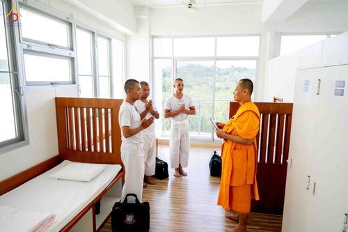 ภาพ No.340255:วันที่ 23 กรกฎาคม พ.ศ. 2569 พิธีเปิดโครงการพัฒนาคุณธรรม จริยธรรม สำหรับนักเรียนนายสิบตำรวจ (นสต.) รุ่นที่ 17 ศูนย์ฝึกอบรมตำรวจภูธรภาค 1 ระหว่างวันที่ 23-27 กรกฏาคม 2569 ( 5 วัน 4 คืน) ณ ศูนย์ปฏิบัติธรรมเวิล์ดพีช วัลเล่ย์ (World Peace Valley) เขาใหญ่  ต.ห