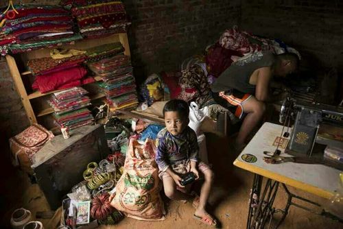 ภาพ No.17282:มูลนิธิธรรมกายช่วยเหลือผู้ประสบภัยแผ่นดินไหวที่ประเทศเนปาล