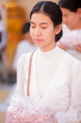 ภาพ No.110563:พิธีต้อนรับพระธรรมยาตรา ในโครงการธรรมยาตรากตัญญูบูชา มหาปูชนียาจารย์ พระมงคลเทพมุนี(สด จนฺทสโร) พระผู้ปราบมาร อนุสรณ์สถาน 7 แห่ง ปีที่ 12 วันที่ 11 มกราคม พ.ศ. 2567 ณ อนุสรณ์สถานลำดับที่ 3 สถานที่เกิดใหม่ในเพศสมณะ วัดสองพี่น้อง จ.สุพรรณบุรี